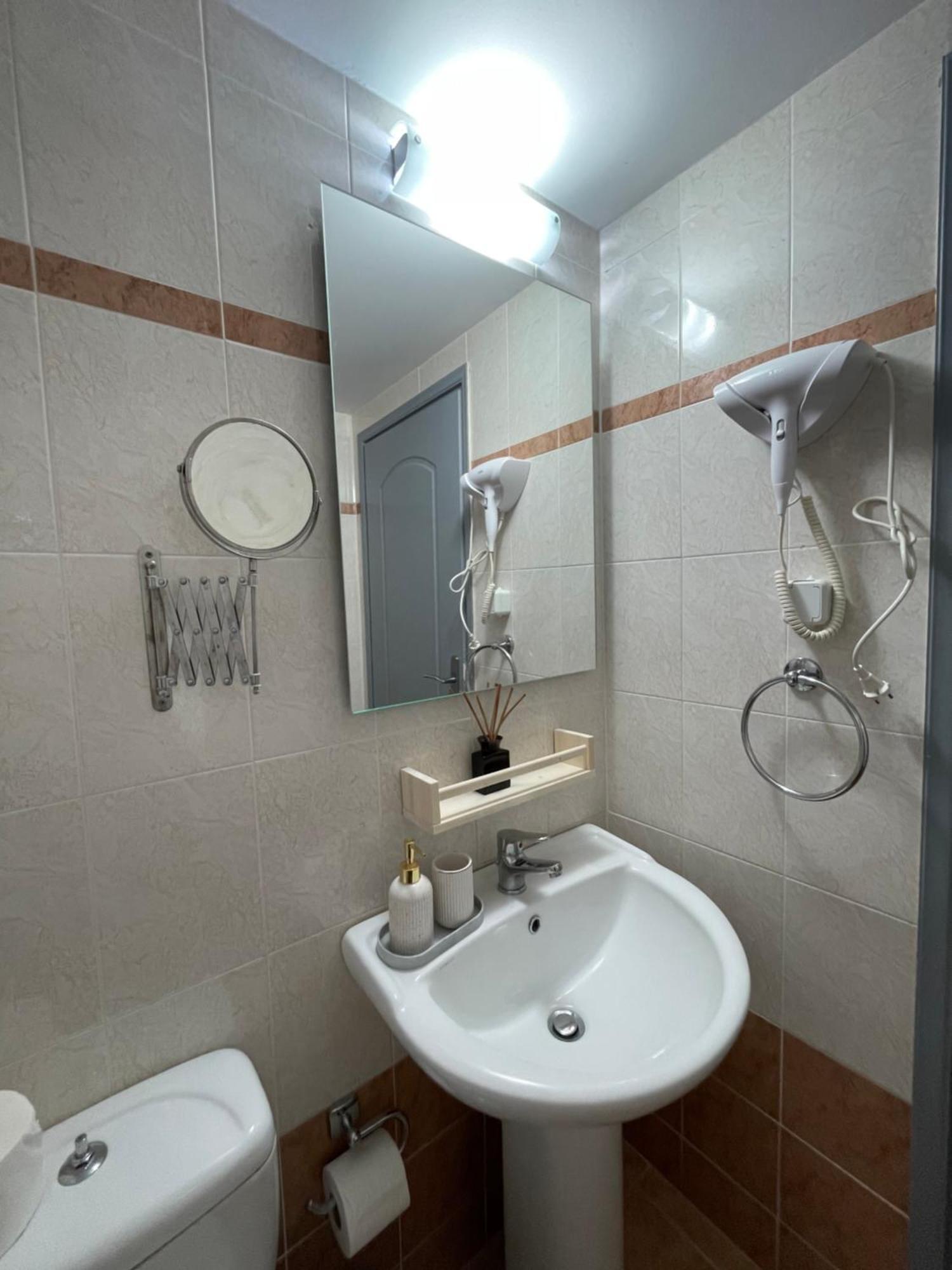 Helios Apartments ปลาเกียส ภายนอก รูปภาพ